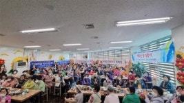 효경노인복지센터, 노인맞춤돌봄서비스 어르신 어버이날 효도잔치