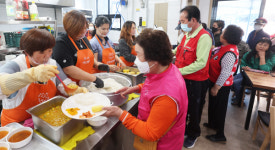 전주연탄은행이 어르신들께 차리는 행복한 밥상 현장