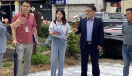 엄익준 완산구청장, 장마철 공원 내 공사현장 점검
