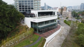 제6회 군산시 건축문화상 금상에 LE LAC· 금강도서관