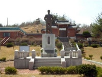 우리고장 현충시설 - 이재명 의사 동상