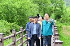 작지만 강한, 부자 농촌 장수군 건설에 전심전력