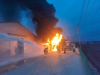 정읍 한 닭 농장 창고서 불...1천800만원 상당 피해