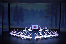 2024 전주세계평화춤페스티벌 비오는 중에도 경연과 퍼레이드 성공적