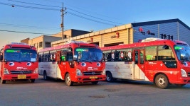 전주시 마을버스 바로온, 산타버스로 변신 눈길
