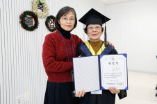 익산시평생학습관 졸업식… 90세 할머니 초등과정 졸업