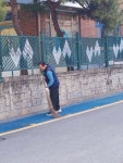 전주시 인후동 김은권 옹 매일 초등학교 주변 청소 찬사