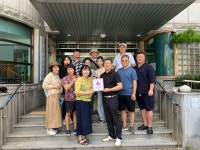글로벌금융판매(주)우리경영, 송천1동 착한가게 현판 전달