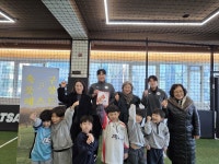 전주시 효자5동 지역사회보장협의체, 착한가게 41호점 제스트 현판 전달