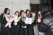 우석대학교 전주캠퍼스 2025학년도 전기 학위수여식…학부·대학원 졸업생 1,098명 배출