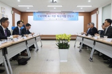 백승보 조달청장, 전북지역 혁신기업과 소통…조달시장 진입 및 성장 위한 실질적인 방안 논의