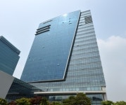 팬택, 오늘 옵티스컨소시엄과 본계약 체결