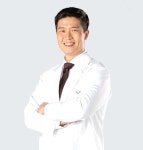[이창희 원장 건강칼럼] 임플란트 치료, 신중한 치과 선택과 세심한 관리 뒷받침 되어야