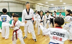 “‘경찰무도 태권도’로 범인 대처법 전파”