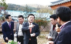 “손주 2명과 함께 면사무소에 전입신고 했어요”