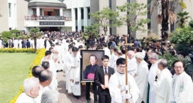 ‘민주화의 별’ 영면…故 조비오 신부 장례미사