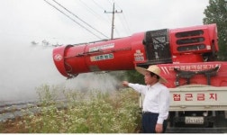 장병완, 농어촌공사·농협과 함께 가뭄 피해 현장 방문