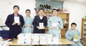 나눔박사 김용식씨, 국군함평병원에 8년째 지식 나눔