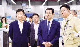 “삼성 미래성장사업 광주에 투자해 달라”