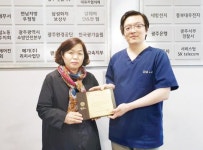 윤성민 세움치과 원장, 서구 표창 받아