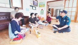 송정파출소, 어르신 교통사고 예방활동