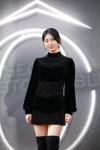 랑콤의 뮤즈 수지, 시선 사로잡는 매혹적인 ‘가을 메이크업’