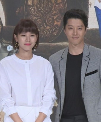 이동건·조윤희, 결혼 3년만에 이혼[공식입장]