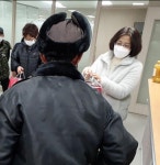 광주 첨단 금호어울림 입주민들 아파트 관리사무소 직원 위문