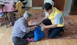 담양 가사문학면 지역사회보장협의체 어르신 가구 20세대 희망꾸러미 전달