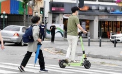 광주 전동킥보드 여전히 ‘무법천지’…법 ‘유명무실’