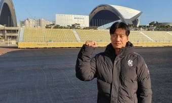 이정효 광주FC 신임 감독 “포기하지 않는 축구로 팬 기대 부응”