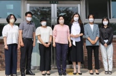 목포교도소, 아동양육시설에 추석맞이 기부금 전달