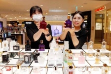 “성년의 날 선물 광주신세계에서 준비하세요”