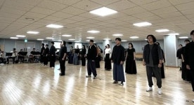 혼란한 역사 속 희망의 노래 ‘여울물 소리’