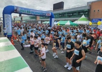 전국 마라토너들…“영암 자동차 경주장 달린다”