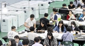 인셀덤빛고을대통령 | [본투표·개표 이모저모]“잘못 찍었다” 투표용지 훼손 소동 잇따라…“신분증 깜빡” 헛걸음도