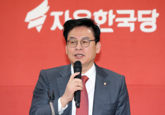 자유한국당, 경선 특례조항 논란...정우택 원내대표 