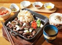 동두천 지행역 맛집 모모스테이크 가족, 연인 모임장소 및 담백한 스테이크 제공
