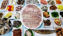 여수 맛집 용궁횟집 청정 바다에서 잡아 올린 자연산 활어회와 얼큰한 매운탕 선보여