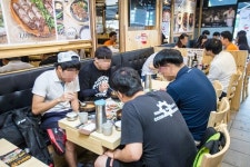 더진국, 다가오는 여름 대비 반반한 냉면 & 반반한 국밥 메뉴 선봬