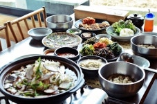 가평 아침고요수목원 근처 맛집 송원, 건강한 요리들로 눈길