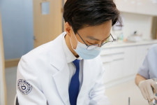 광명맑은미소치과 김병 원장, 주간 시사매거진 대한민국 100대 명의 선정