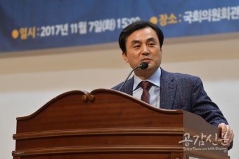 [공감신문 생생국회] 안규백·홍문종·강길부 의원, '일자리 창출과 공사비 정상화' 토론회 참석