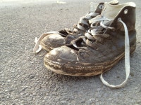 [공감신문 알쓸다정] 세탁만으론 안 되는 신발 냄새, 간단하게 제거하는 법