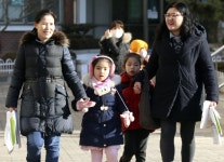 정부 초등학교 1학년 학부모 10시 출근 활성화 추진한다