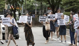 안희정, 2번째 공판 출석...재판서 피해자와 대면