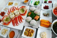 111년 만에 기록적인 폭염, 속초에서 물놀이 후 대게 맛집 동명항게찜에서 마무리