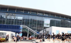부산역 흉기 인질극 범인, 테이저건으로 제압돼