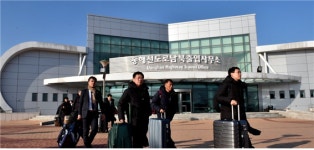 동해선 北철도 조사단 귀환...26일 남북철도 연결 착공식도