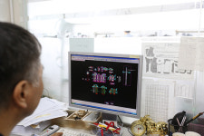 더헤르첸 이기수 대표, 경찰복 제작·납품 시장 개척